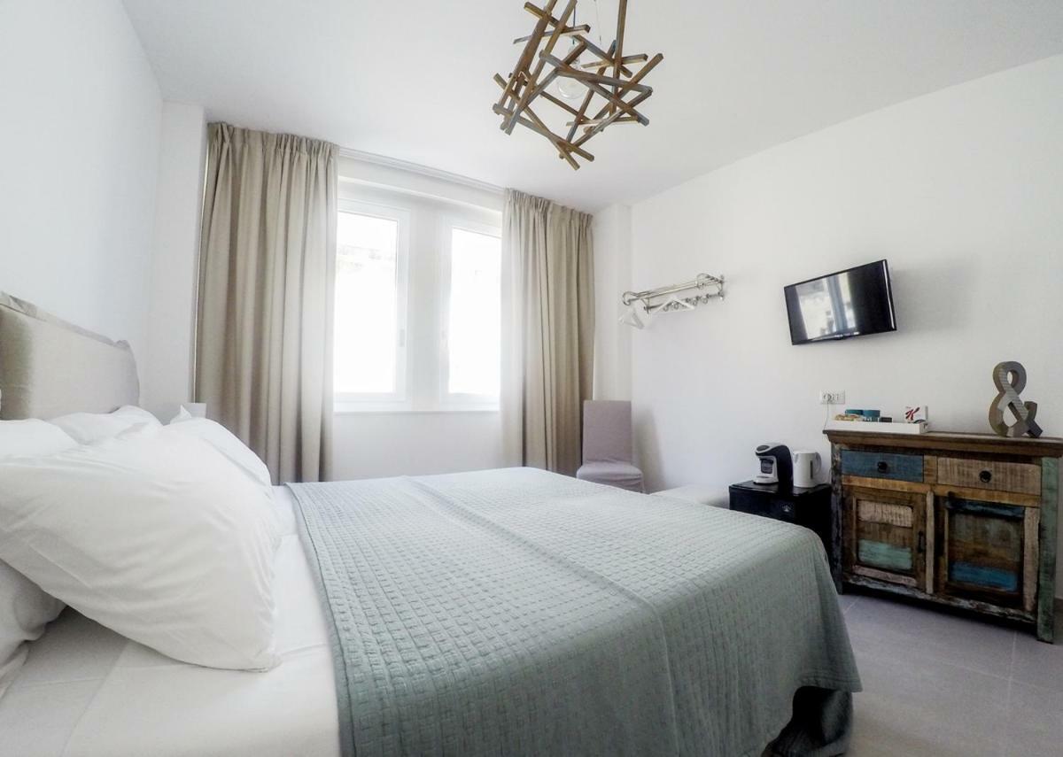 Central Suites Лечче Екстер'єр фото