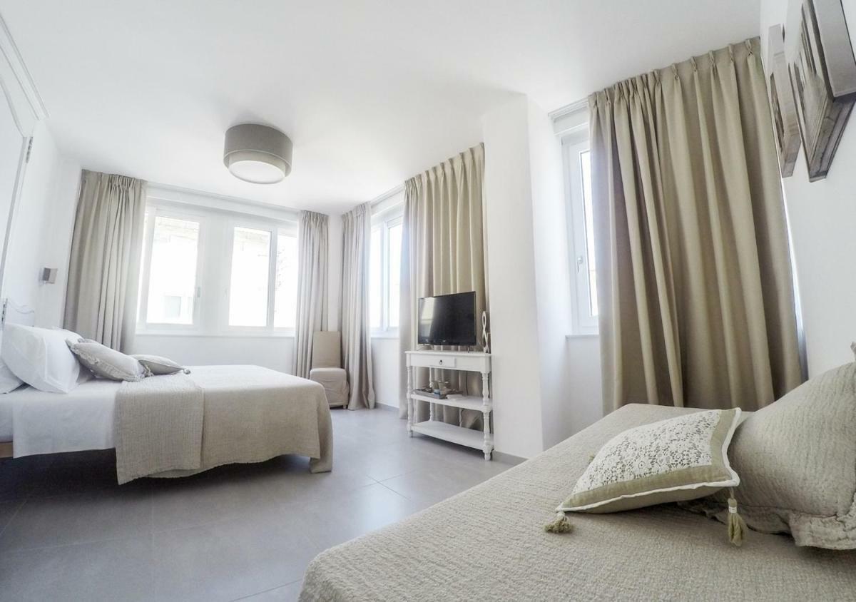 Central Suites Лечче Екстер'єр фото