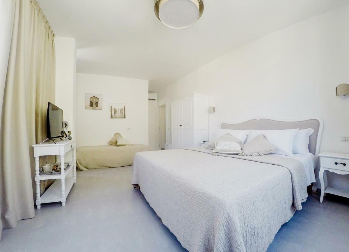 Central Suites Лечче Екстер'єр фото